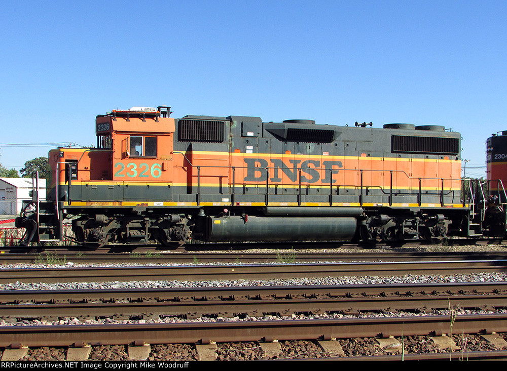 BNSF 2326